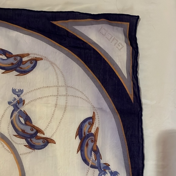 Vintage Gucci pocket square - Picture 2 of 4